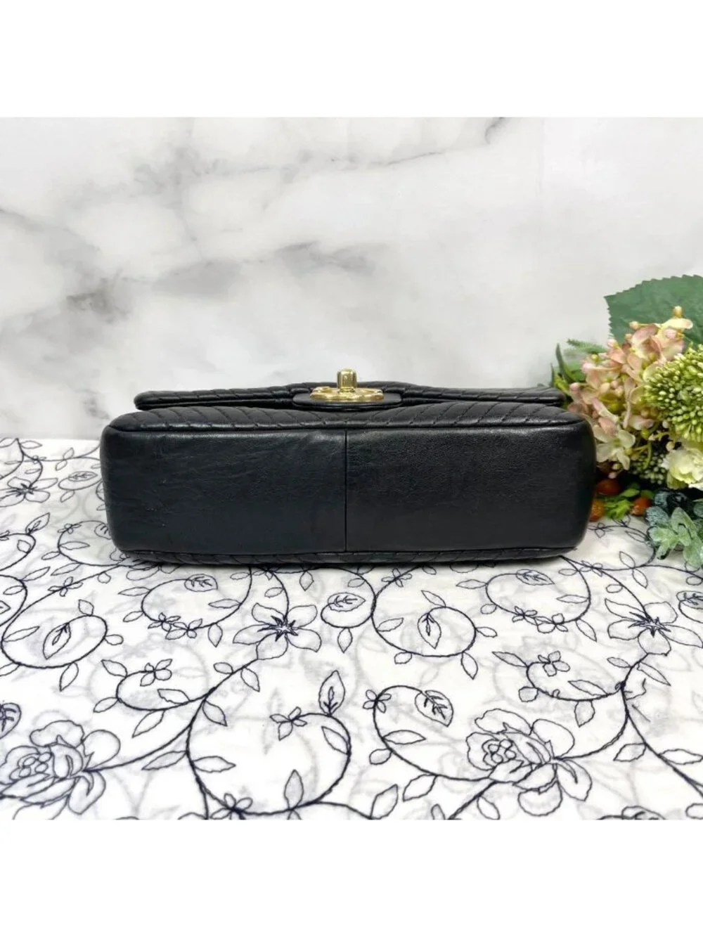 Chanel Blanc Double Flap Shoulder